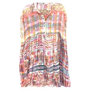 Mini sleeveless dress.